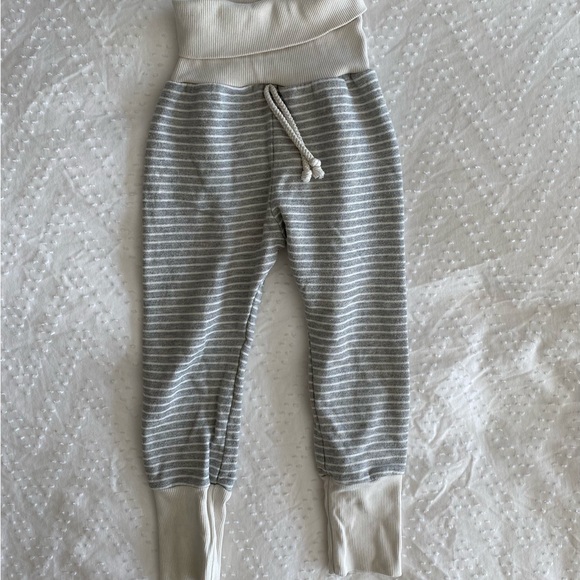 Childhoods skinny sweats 2T - Picture 1 of 1